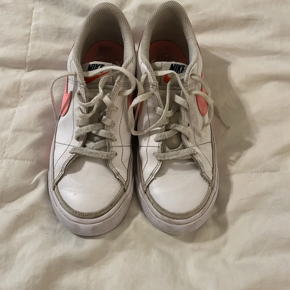 Nike 4Y‎ tennis shoes sneaker